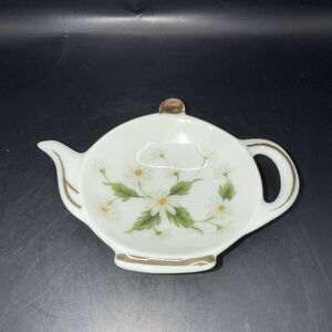 VINTAGE 1984 LEFTON TEABAG HOLDER #8282  Daisies TEAPOT SHAPE